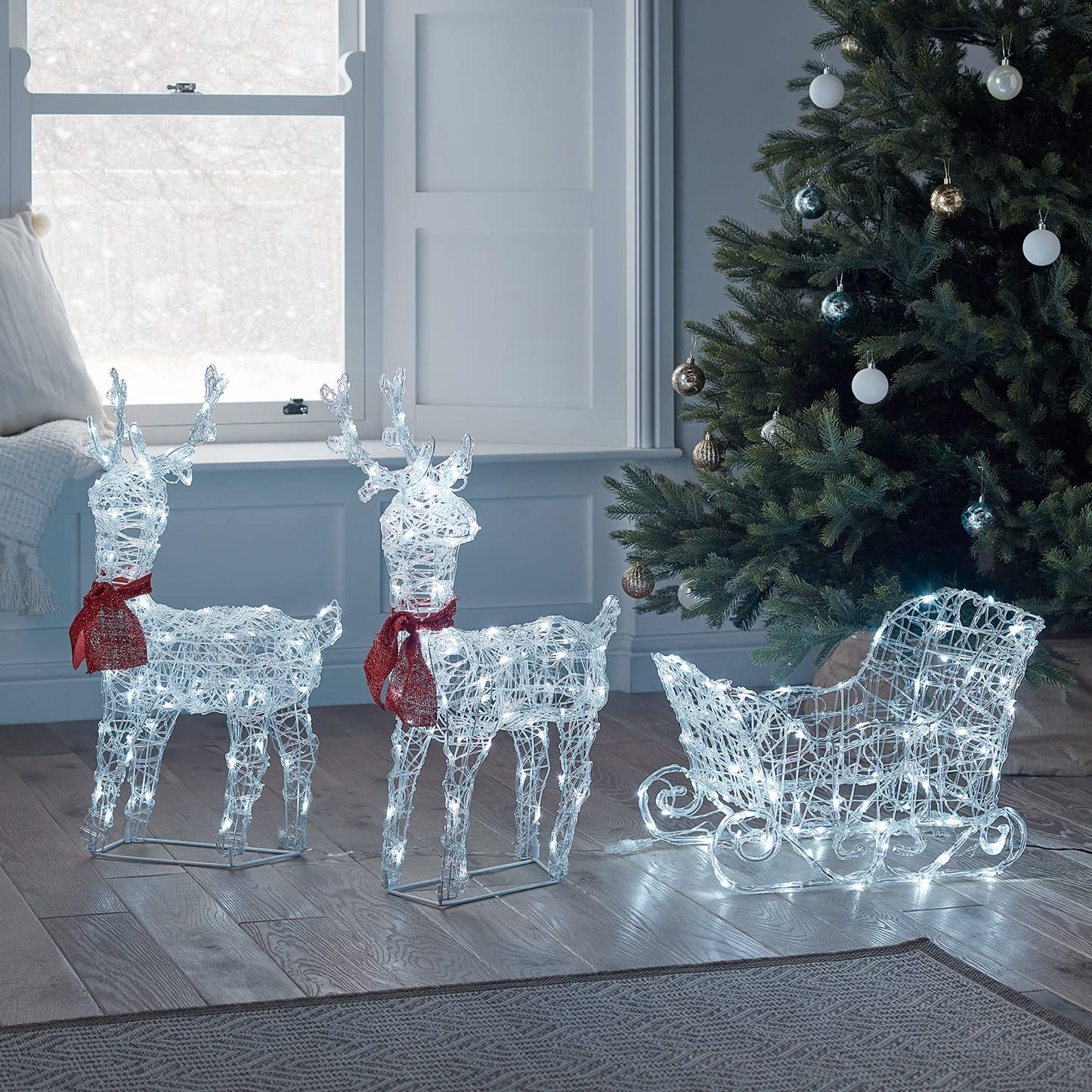 Christmas Battery Operated Figure Light Up Acrylic Reindeer & Sleigh Garden Decoration with LEDs
