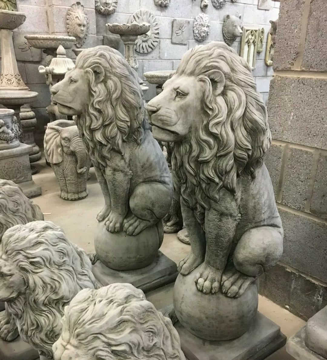 Pair of Large Stone Lions Concrete Lion Statues Great Garden Ornament