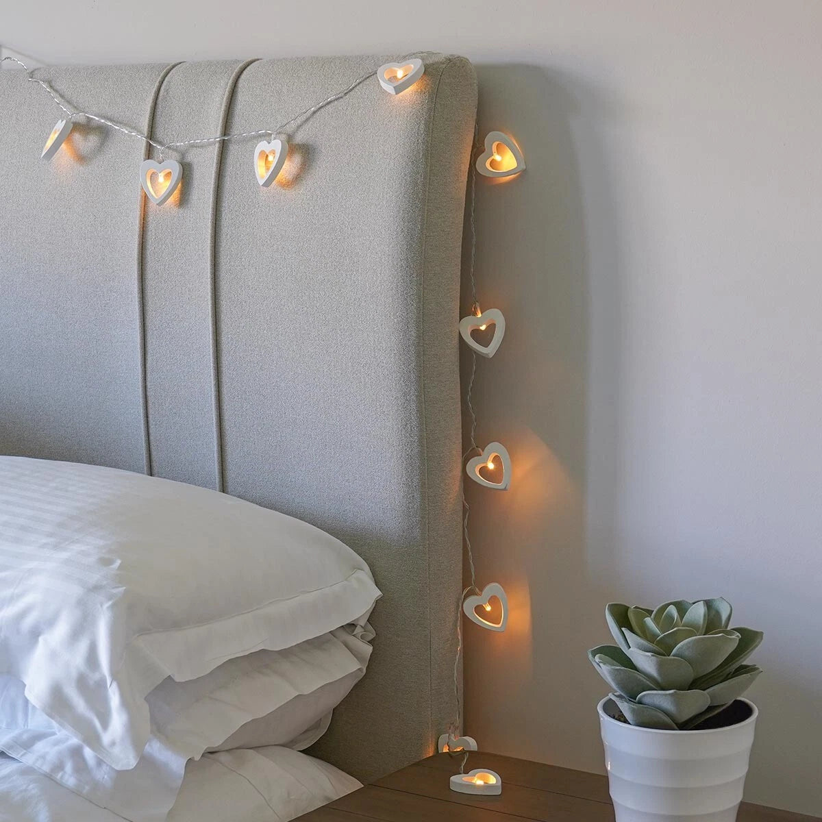 1.5m Battery Wooden Love Heart Warm White LED Indoor Fairy String Wire Lights