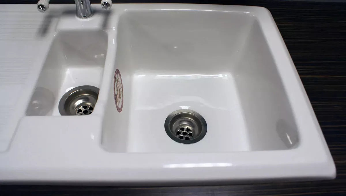 Ceramic 1.5 Bowl Kitchen Sink with Waste by Rak Royalcart