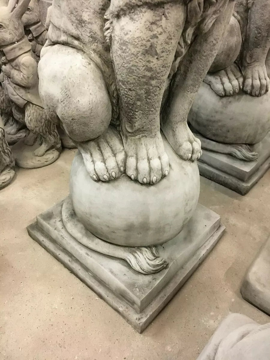 Pair of Large Stone Lions Concrete Lion Statues Great Garden Ornament