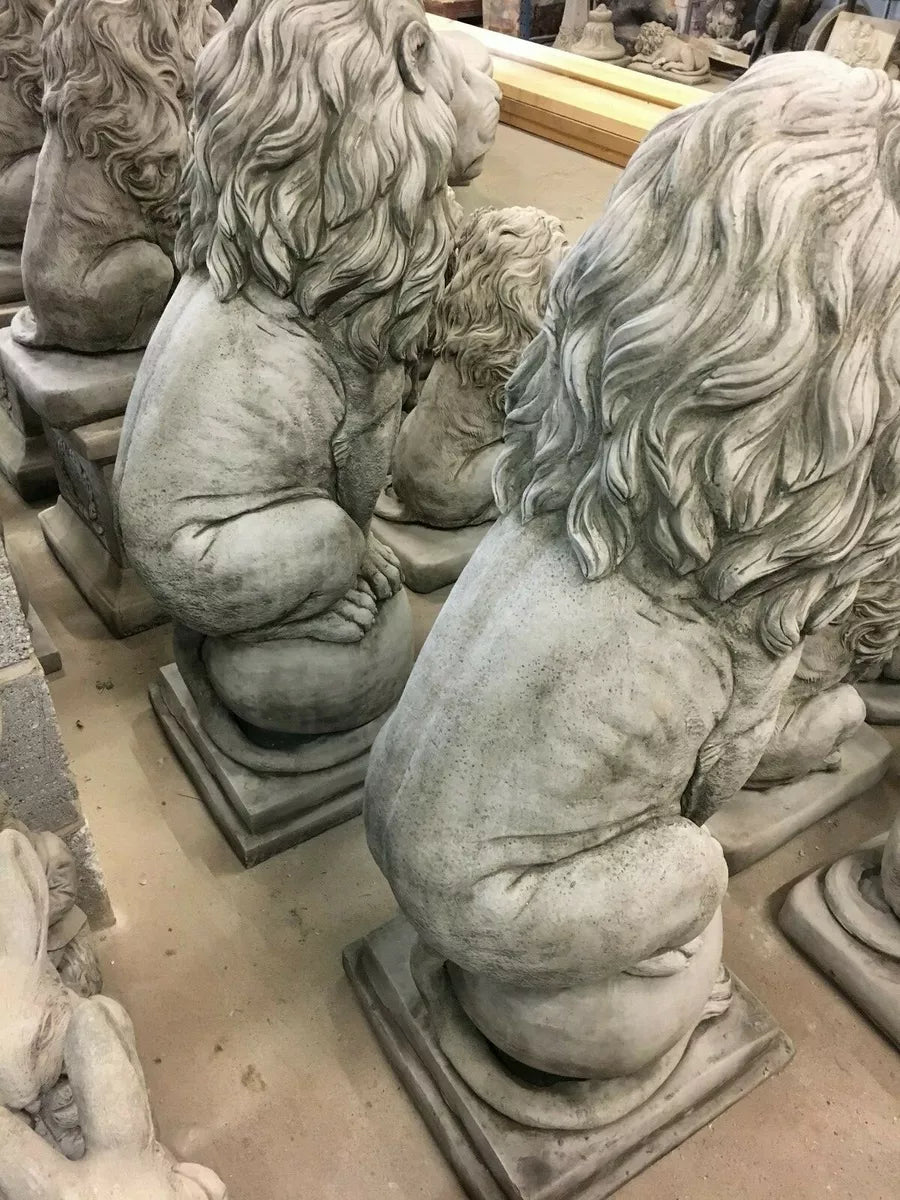 Pair of Large Stone Lions Concrete Lion Statues Great Garden Ornament