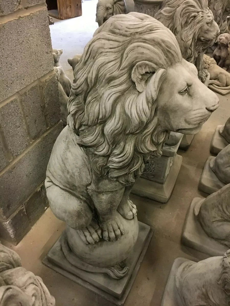 Pair of Large Stone Lions Concrete Lion Statues Great Garden Ornament