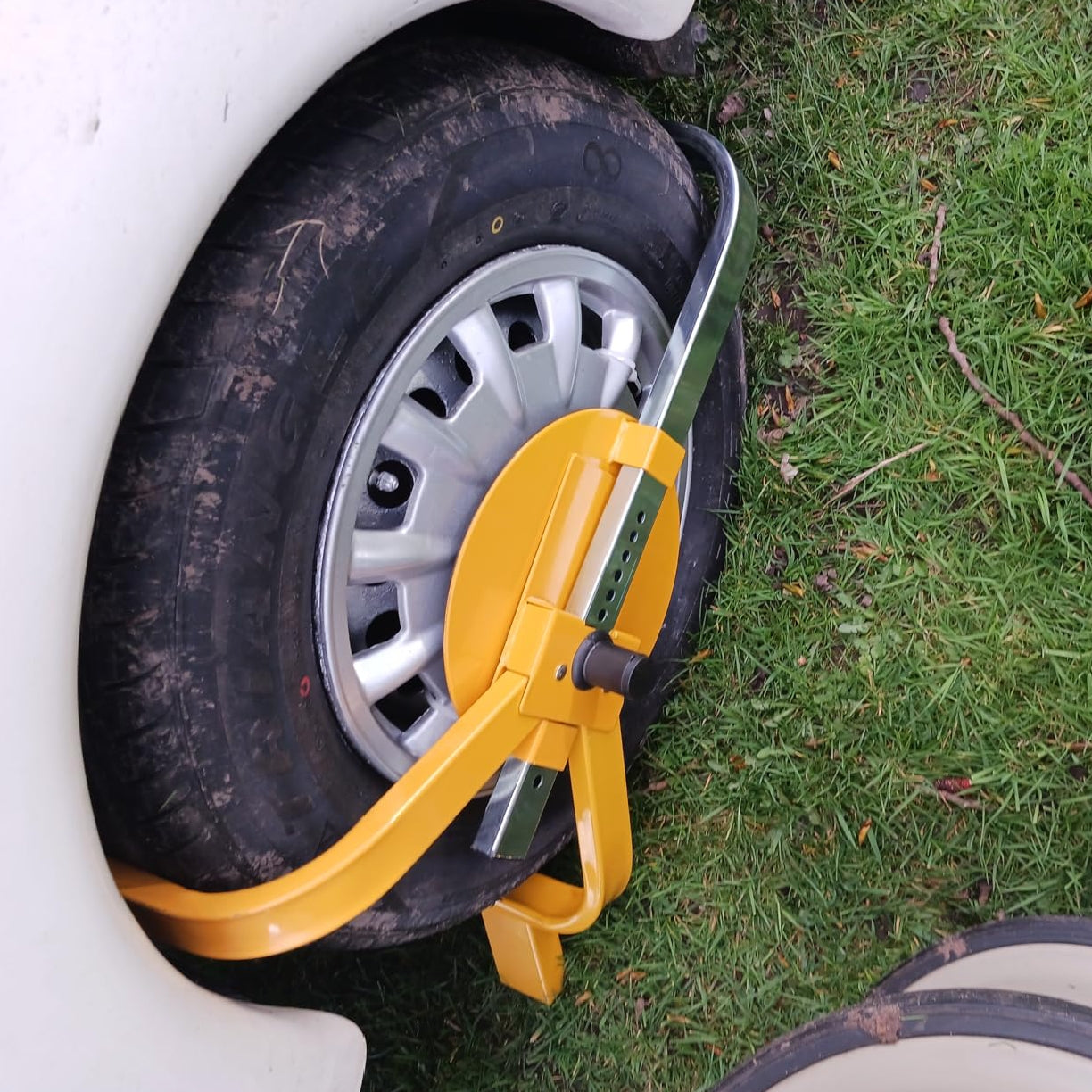 New Heavy Duty 13"-15" Steel Car Van Wheel Clamp Safety Lock for caravan Trailer