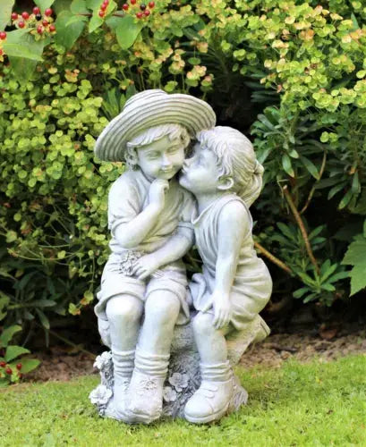 Garden Ornaments Boy & Girl Loving Kissing Cherub Statue Decor Beige Grey Large Royalcart