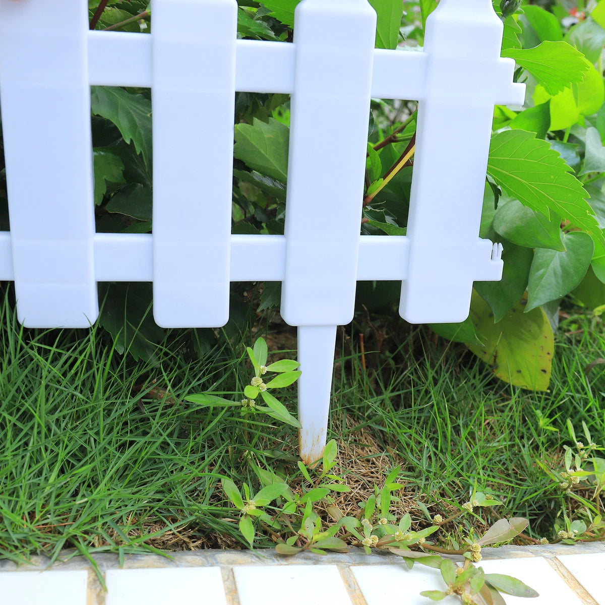 12 WHITE PLASTIC PICKET FENCING WOODEN EFFECT LAWN BORDER EDGE GARDEN EDGING