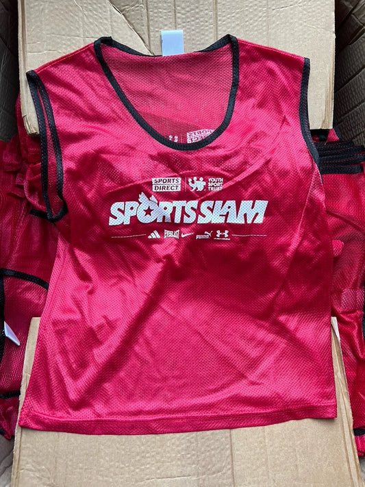 x10 Sports Slam Youth Bibs, Childrens Red Sports Bibs  / Vests / Team Activity