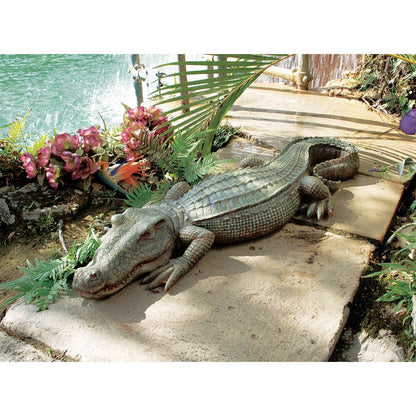 Swamp Beast Lawn Alligator Crocodile Garden Sculpture, 94 cm, Polyresin, Full Color, Beige