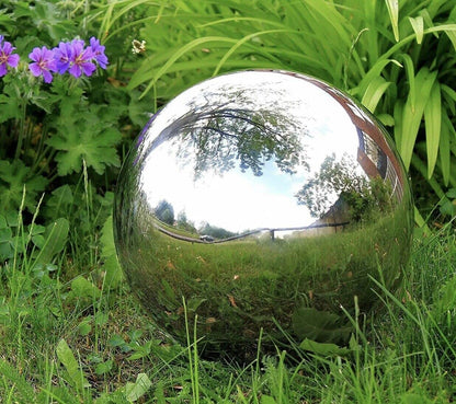 Set Of 3 Silver Steel Large Gazing Balls For Garden Ornaments (20Cm, 25Cm & 30Cm)