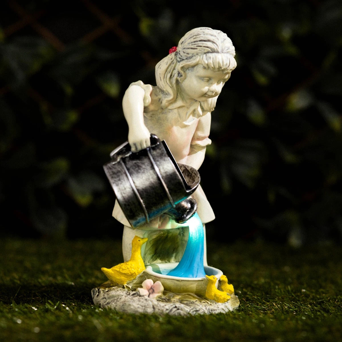 Solar LED Garden Ornament Girl Watering Can Outdoor Light Up Statue Lighting
